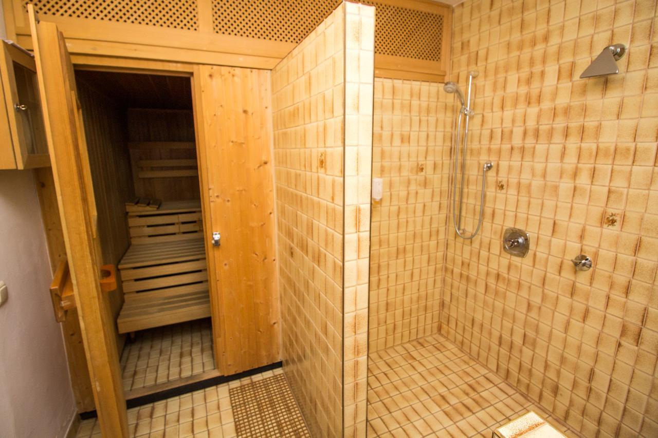 Hotel Altwirt 렌그레스 외부 사진